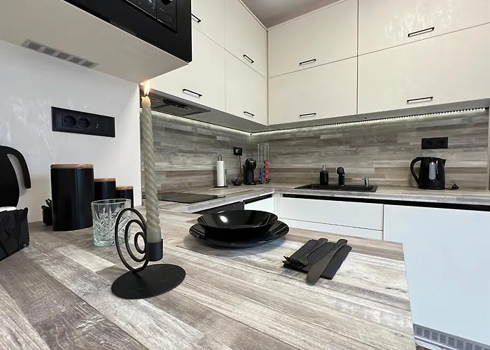 божур Apartament Warna